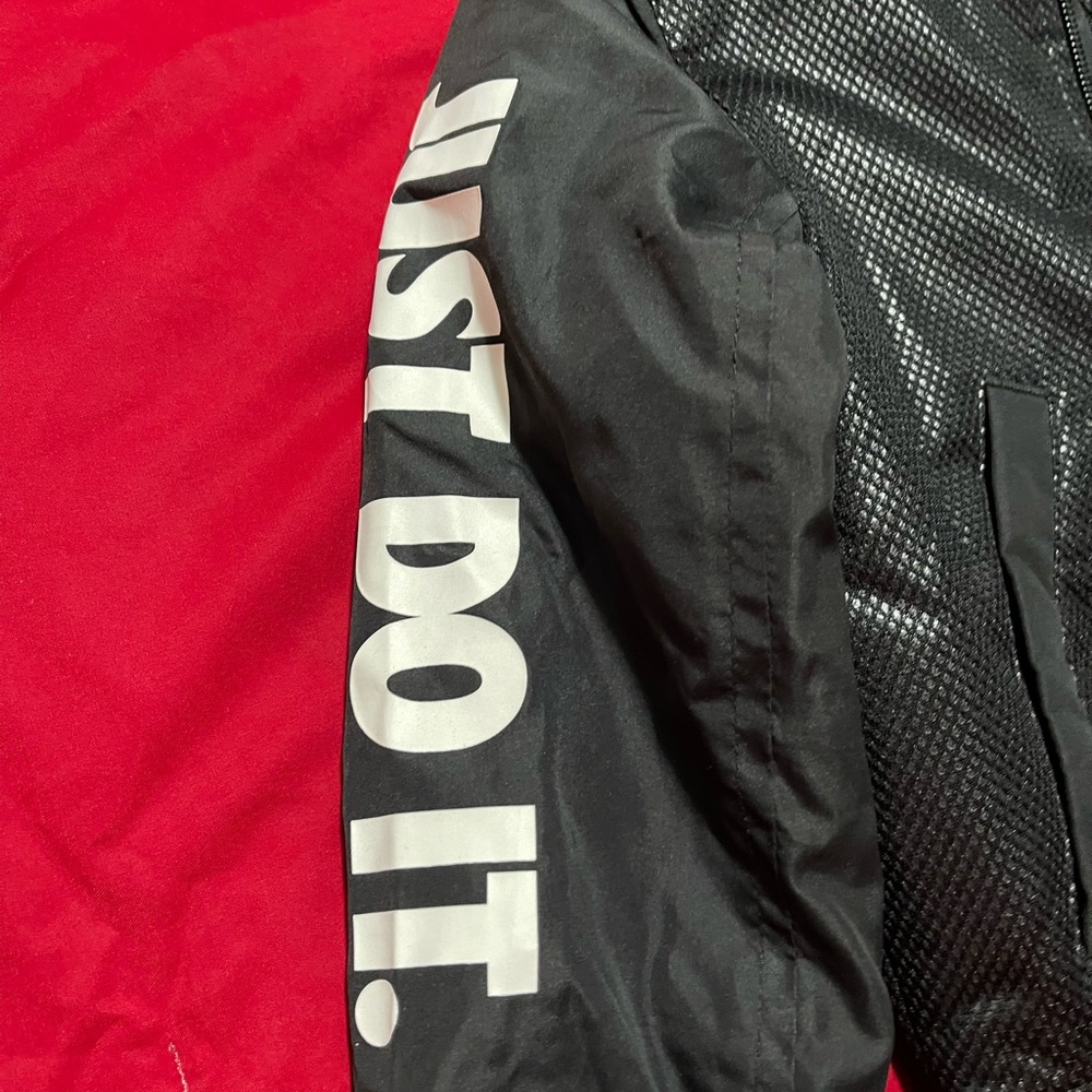 Nike jacket - Picture 4 of 5